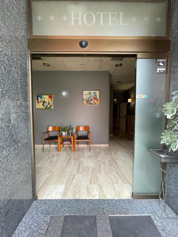 Hotel サント・セロニ エクステリア 写真